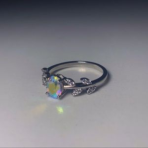 Iridescent ring